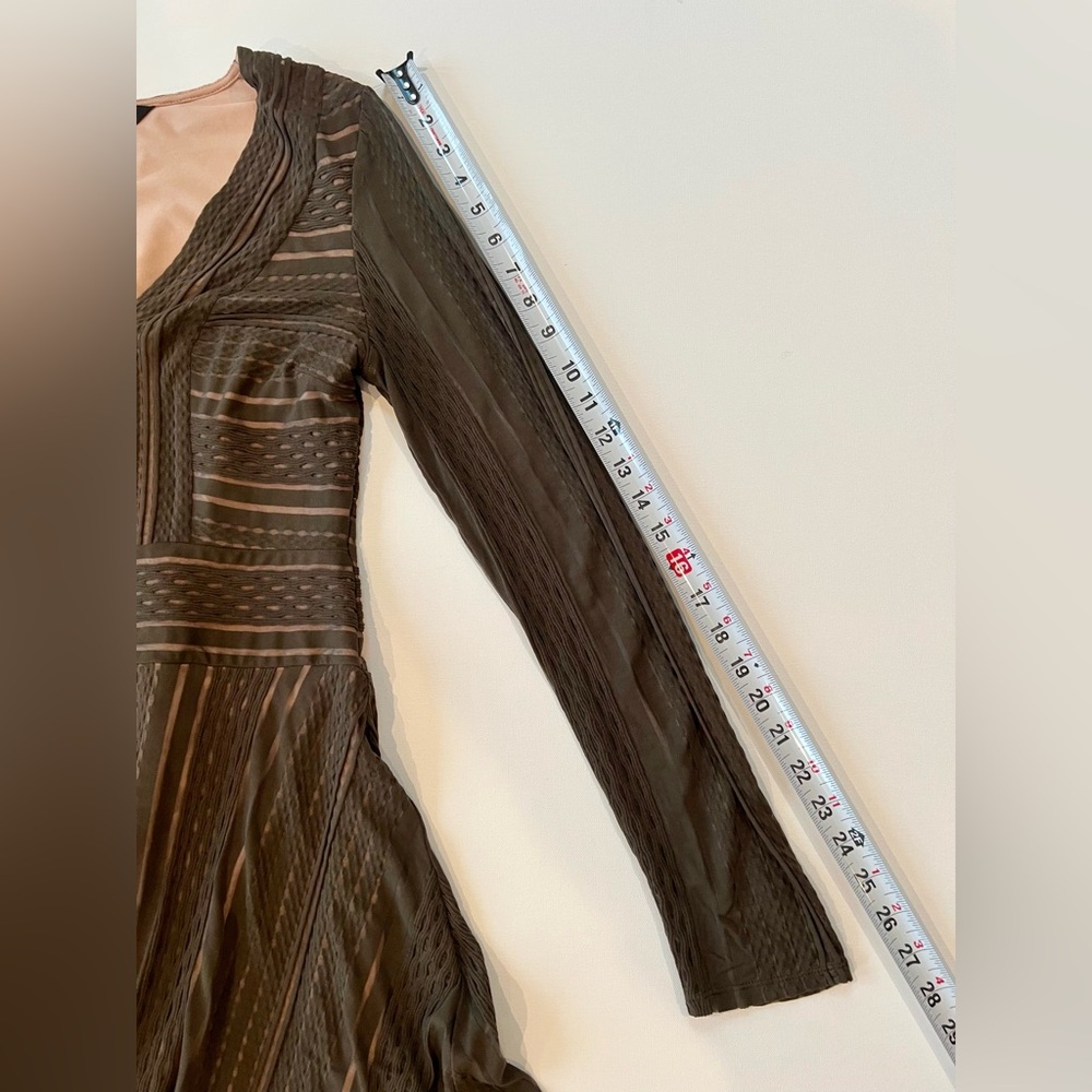 BCBG Maxazria Kinley Green Dress Knee Length Size Small - Picture 8 of 11